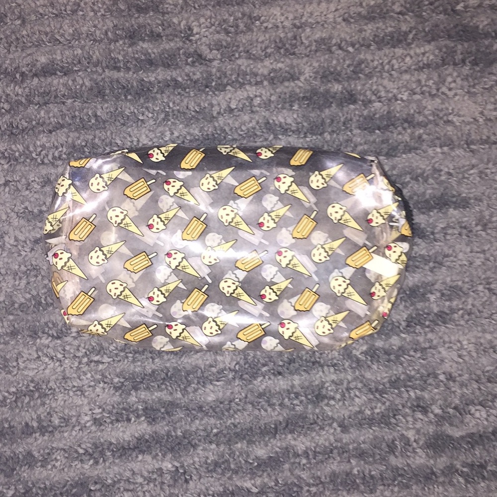 Good condition plastic ice cream print makeup bag